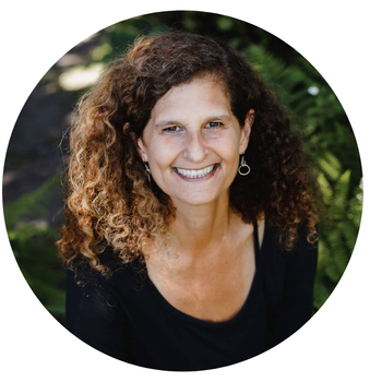 Headshot of Rise volunteer, Glorie Averbach